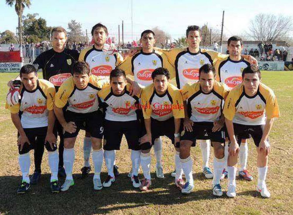 Santamarina recibe a Racing en el cierre de la segunda fecha