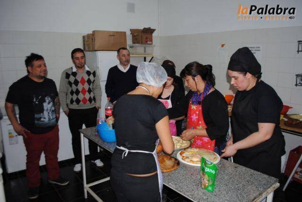 Garc�s particip� del evento de alumnos de gastronom�a