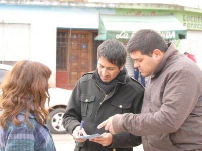 La C�mpora junto a la gente