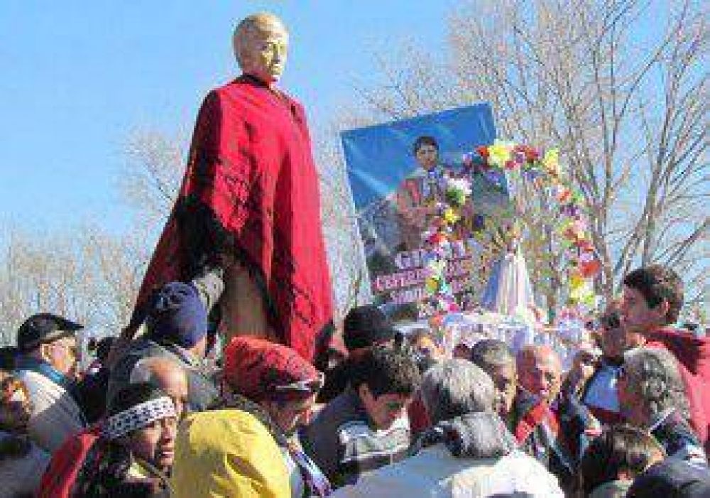 Una multitud homenaje� a Ceferino 