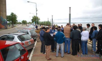 Otro sector de los remiseros expondr� su disconformidad con el monotributo social