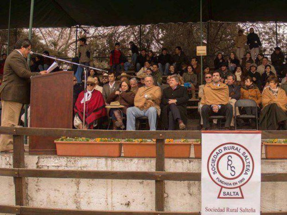 El campo insisti� por la emergencia nacional