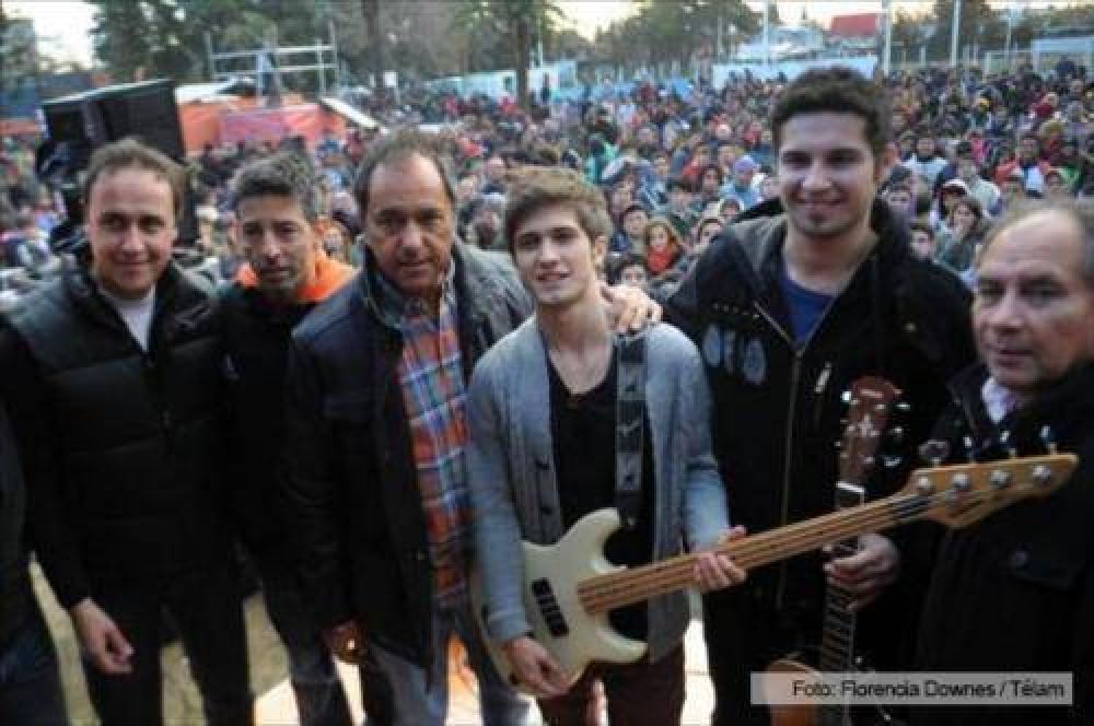 Scioli: mientras muchos hablan y prometen como resolver los problemas nosotros ya lo estamos haciendo
