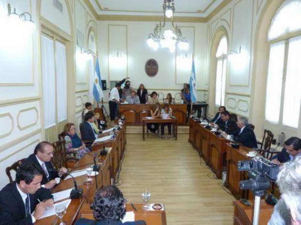 Opositores quieren dar el batacazo en Capital