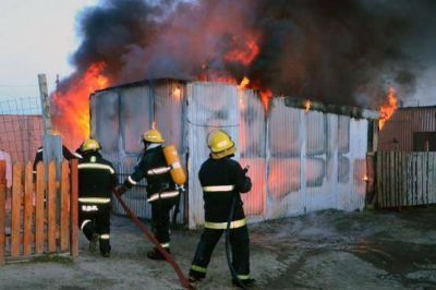 Una familia perdi� todo en el incendio de su vivienda