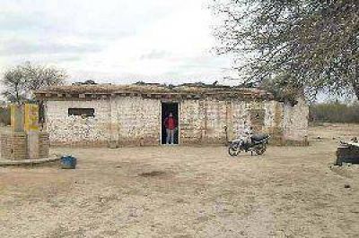 Sin pronunciar palabra lleg� a Tribunales el "monstruo" que viol� 20 a�os a su hijastra