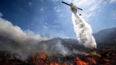 California enfrenta uno de los peores incendios de su historia