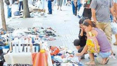 San Miguel de Tucum�n es la quinta ciudad con mayor venta ilegal del pa�s