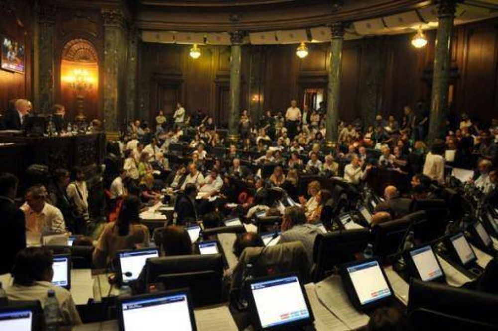 Legislatura: ma�ana vence el plazo para la inscripci�n de las alianzas electorales para el 27 de octubre