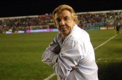 Mostaza Merlo: "Me gustar�a volver, Racing es mi segunda casa"