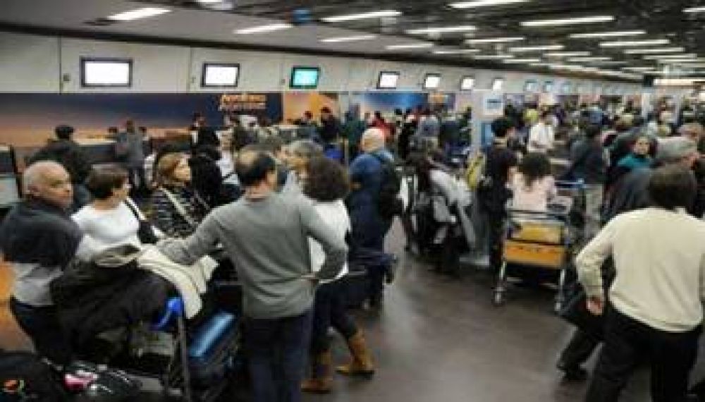 Conflicto LAN: confirman un paro para el jueves en todas la l�neas a�reas
