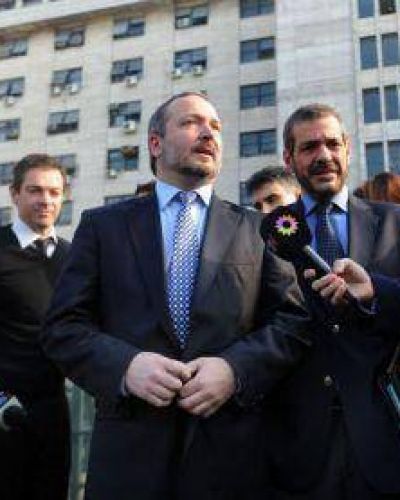 Respaldos antes de la audiencia por la Ley de Medios