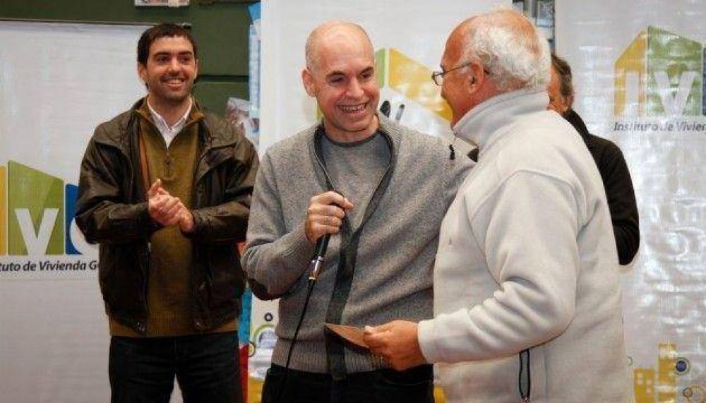 El IVC entreg� viviendas a 240 familias