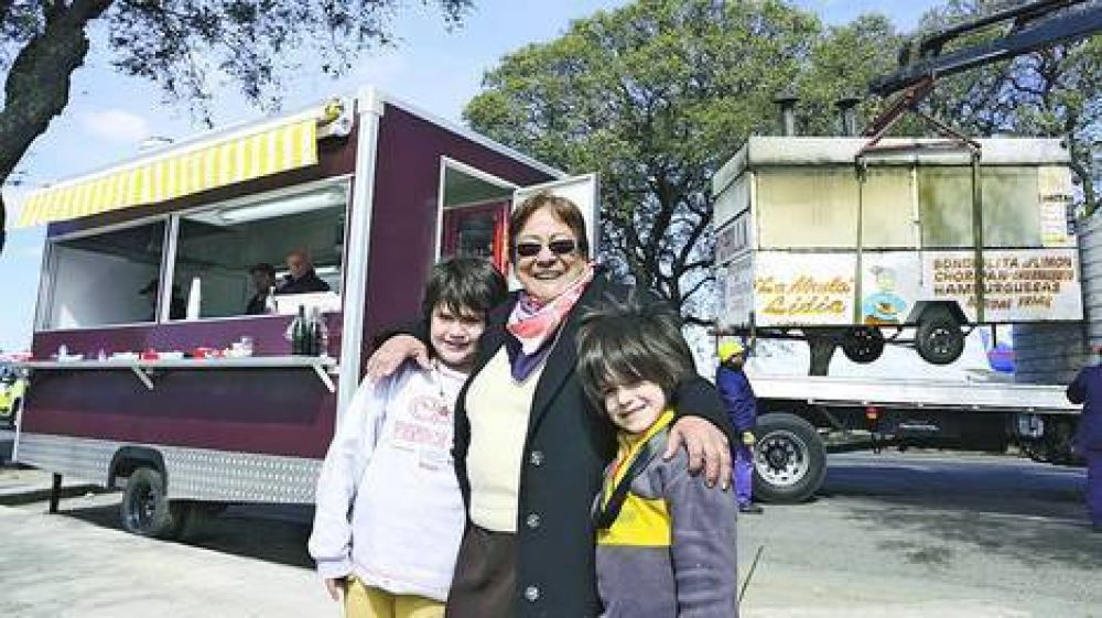 Tras 55 a�os junto al R�o, la �Abuela Lidia� estren� carrito