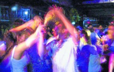 Tratar�n una ordenanza contra la discriminaci�n en los boliches