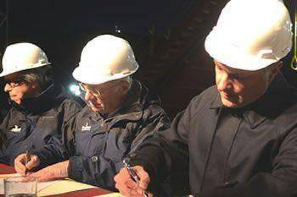 BUZZI CONF�A EN LOS BENEFICIOS DE LAS PR�XIMAS RENEGOCIACIONES PETROLERAS