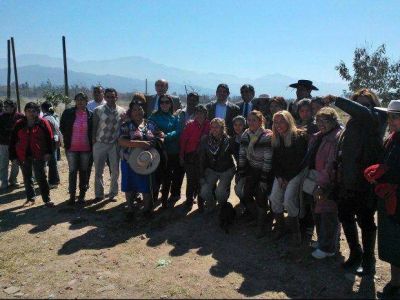 Donaci�n de legisladores para un Centro Gaucho