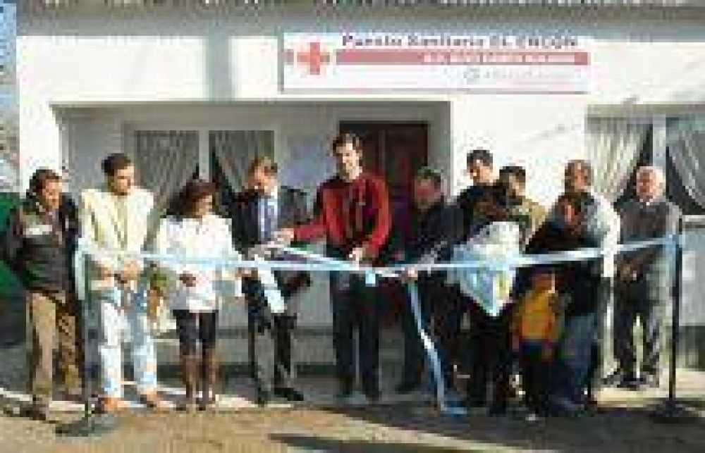El Gobernador de Salta inaugur� la ampliaci�n del Centro de Salud N� 25 de San Luis y entreg� equipamiento