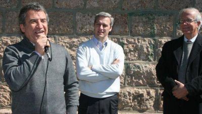 San Jos�: firman contrato para obra pluvial por $8 millones	 