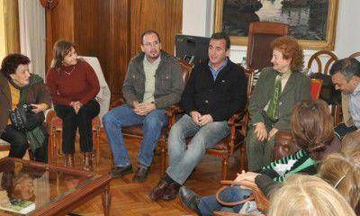 Con Francisco P�rez presente, el Gobierno se reuni� con los representantes del SUTE