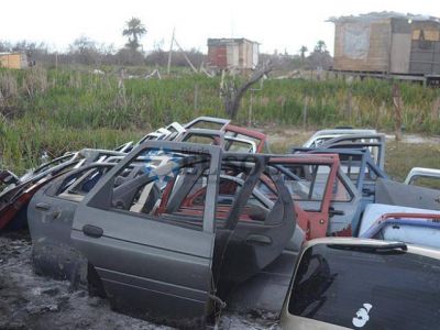 Hallan un desarmadero
