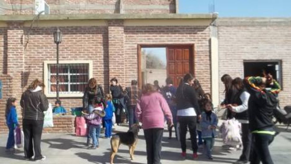 Reci�n despu�s de ocho horas fue a buscar a su hija