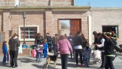 Reci�n despu�s de ocho horas fue a buscar a su hija