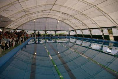 Se inaugur� la pileta climatizada del Club Los Andes