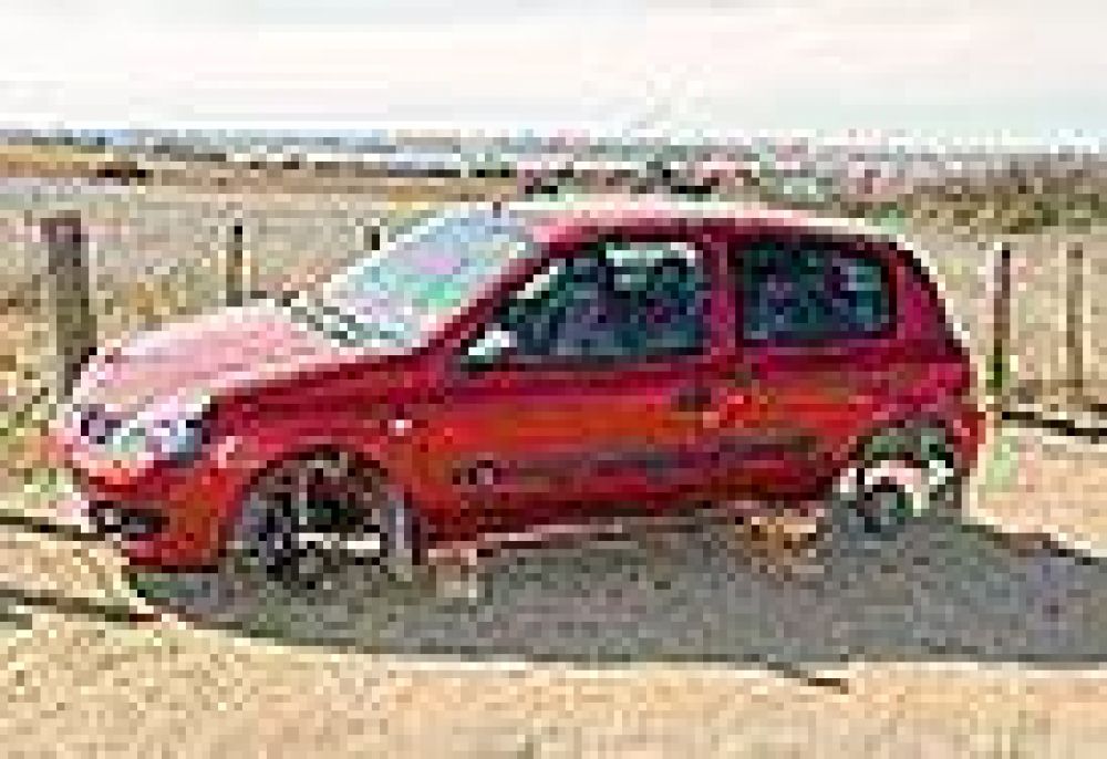 Hallaron el auto robado el domingo, pero sin ruedas