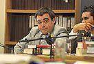 Denuncian que ocultan informaci�n sobre causas contra David Bravo