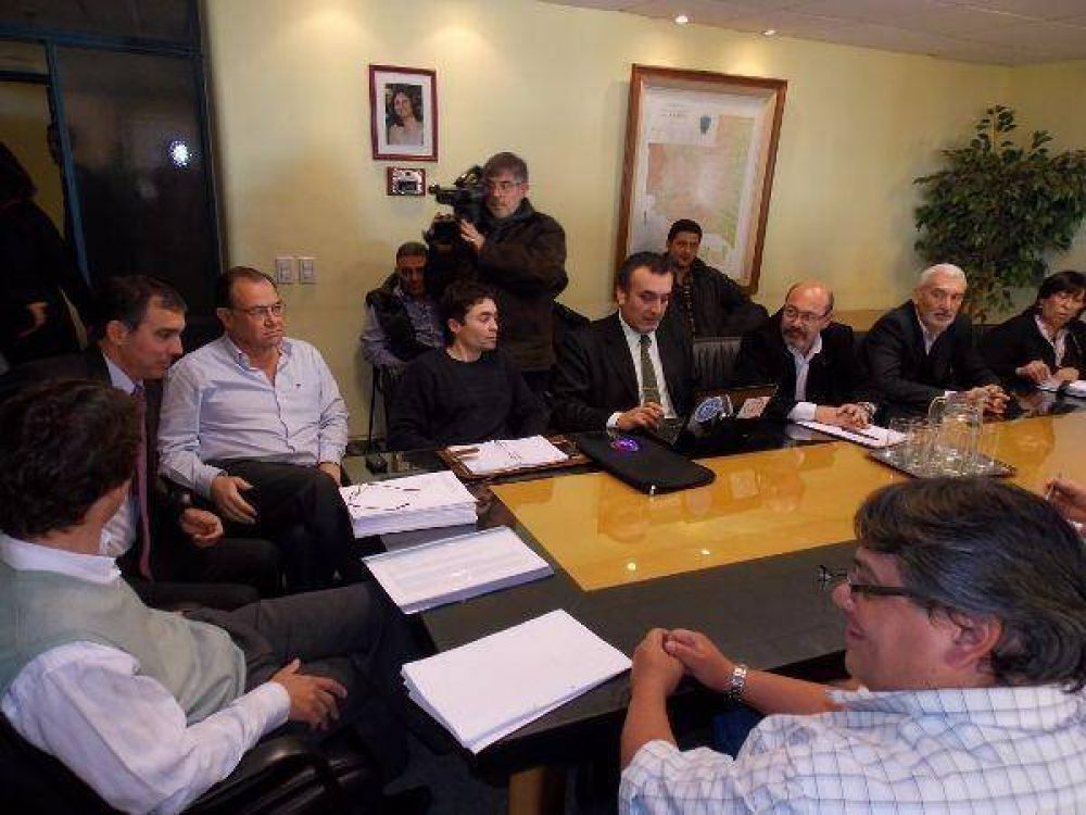 Se reabre este jueves la paritaria estatal