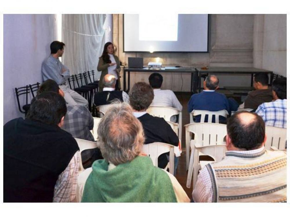 S�per TC2000: charlas a taxistas sobre turismo