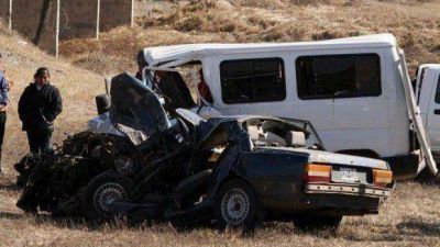 Cuatro muertos en un brutal choque frontal en la zona de Ticucho