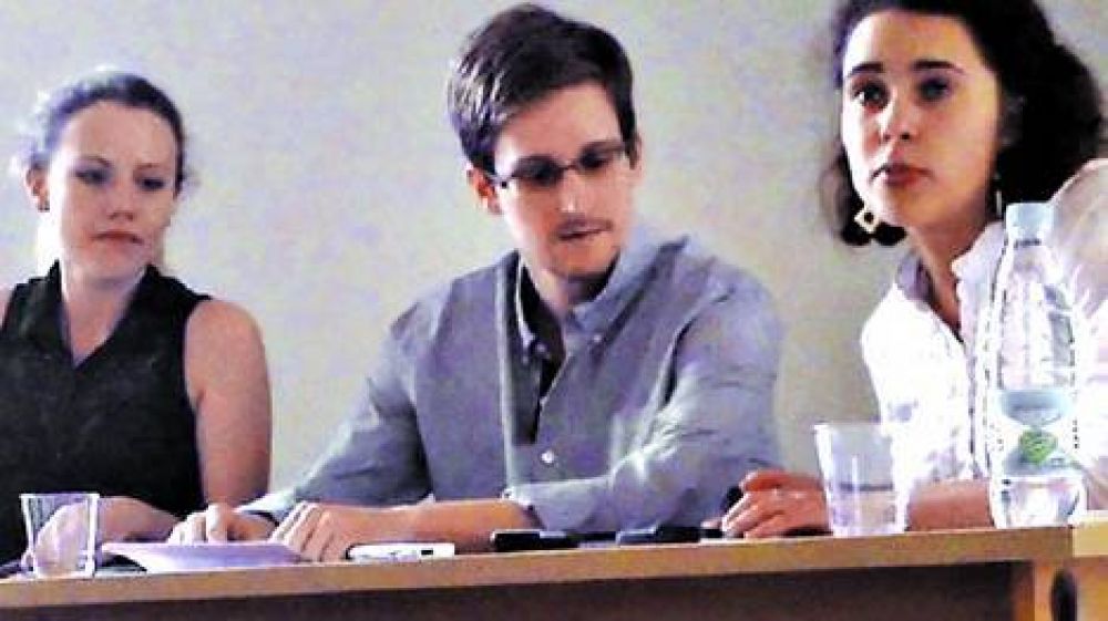 Revelan que Cuba rechaz� que Snowden aterrizara en la isla