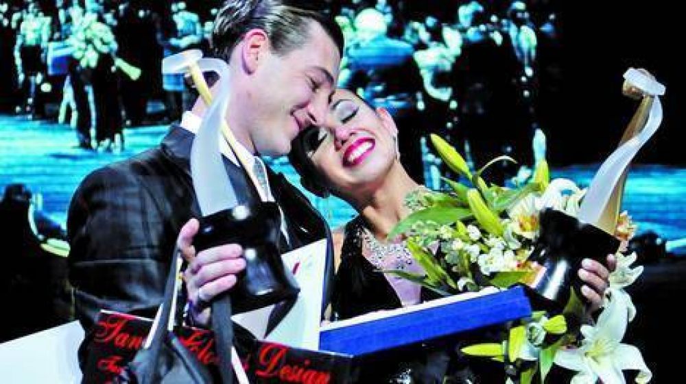 Casi no se anotan y ayer ganaron el Mundial de Tango Escenario