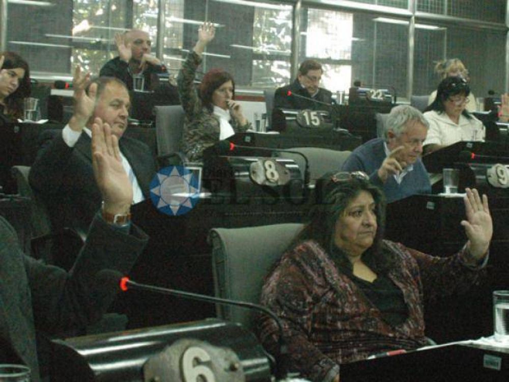 Aprueban convenios por los residuos y mejoras en la costa