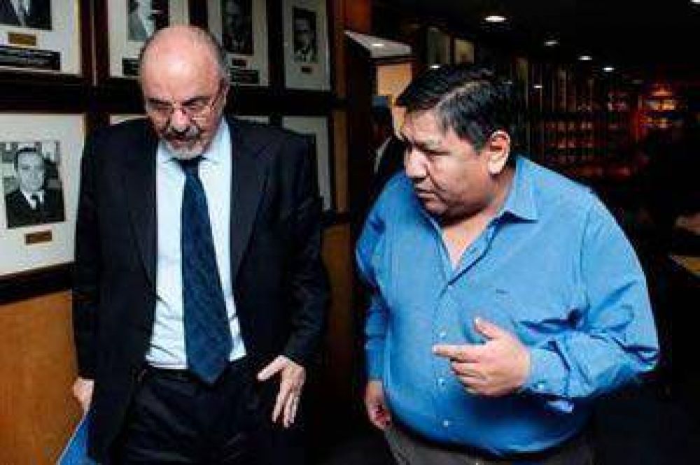 �VILA DIJO QUE �ES INMINENTE UN ANUNCIO SOBRE GANANCIAS� Y QUE TOMADA LLEGA A COMODORO EL JUEVES