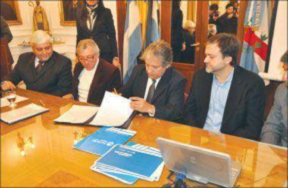 Firmaron el acuerdo para el funcionamiento de la RTO