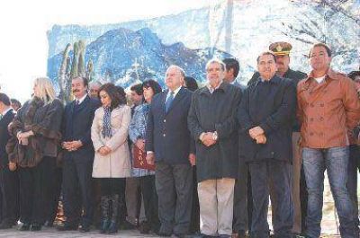 En el aniversario de Sa�ogasta, inauguran IFD �Sonia Gallego�
