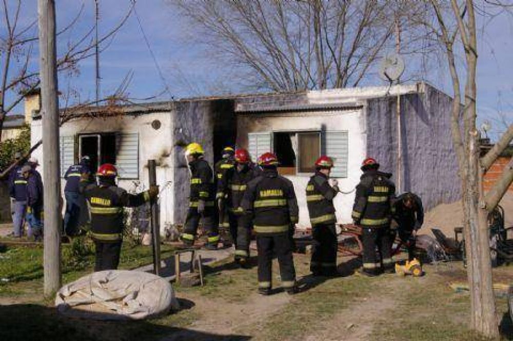 Se quem� parte de una vivienda
