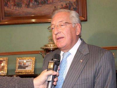 Fellner, �la decisi�n de reabrir el canje nos encontrar� a todos juntos en esa posici�n�