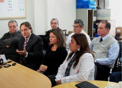 Urbani garantiz el servicio de salud en la provincia