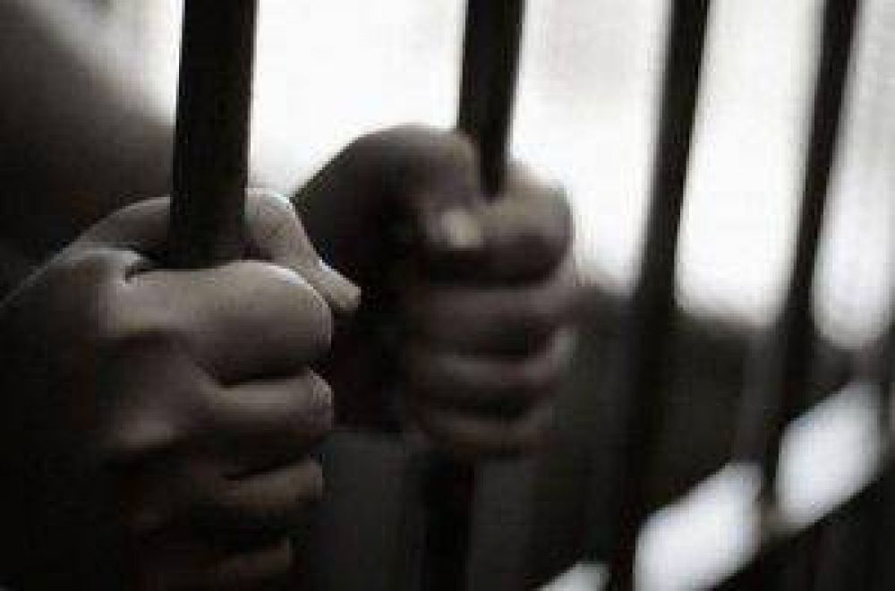 Intento de mot�n en comisaria termin� con un detenido hospitalizado