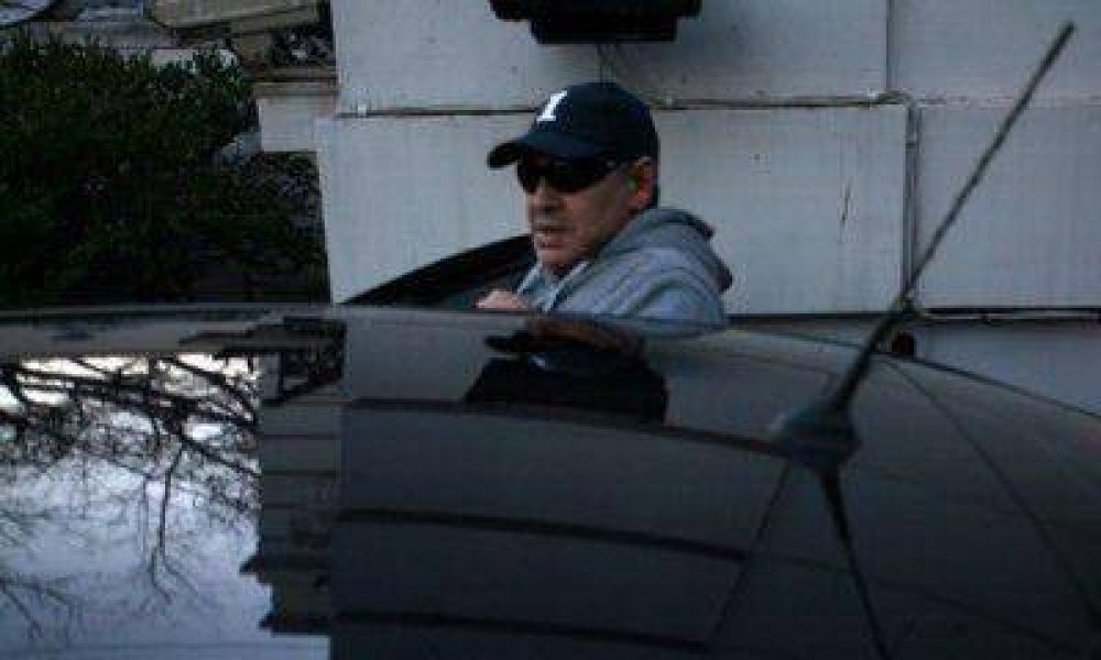 Los exigentes pedidos de Diego Armando Maradona para jugar en General Alvear