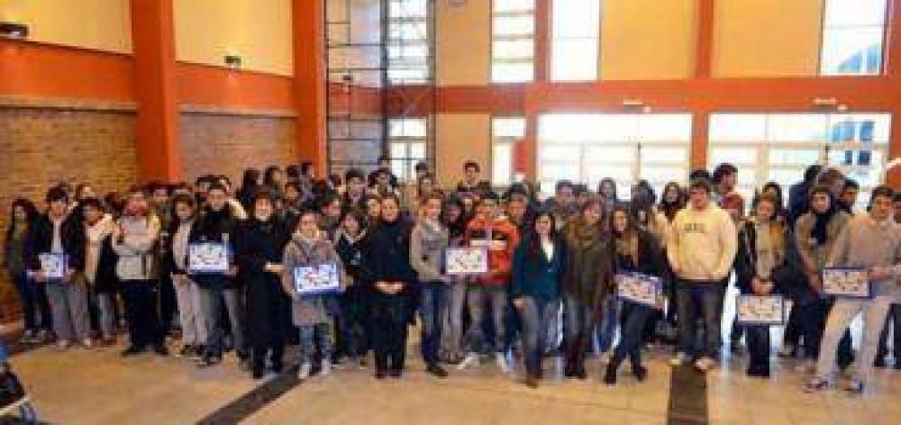 Ya son 135.000 los j�venes entrerrianos que accedieron a una netbook