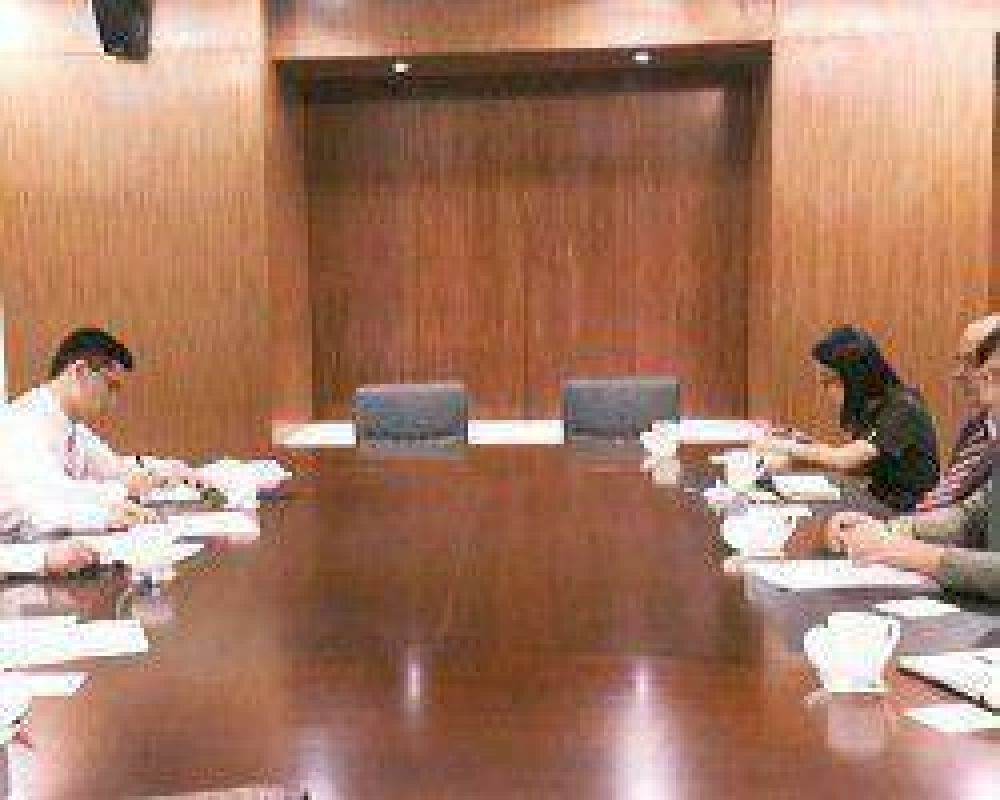 El ministro Marcelo Al�s gestion� el ingreso de uva en fresco a China