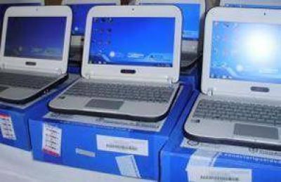  22 alumnos de la UNSJ recibir�n netbooks