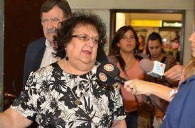  Mar�n de Sobelvio pide destituir a Rosselot
