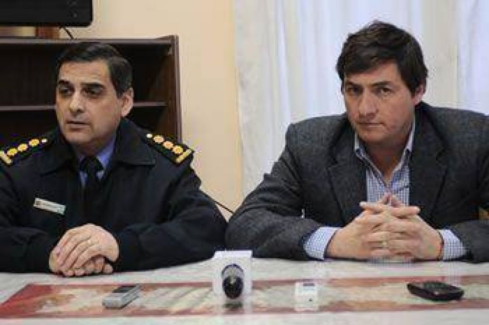 SEG�N EL JEFE DE POLICIA DE SANTA CRUZ LA "INSEGURIDAD NO EXISTE"