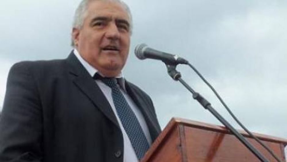 Guti�rrez defendi� la "ciudad sat�lite"